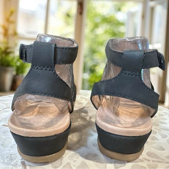 Dansko Athena Milled Nubuck Sandals Size 40 EU 9.5 - 10 US - Picture 9 of 16